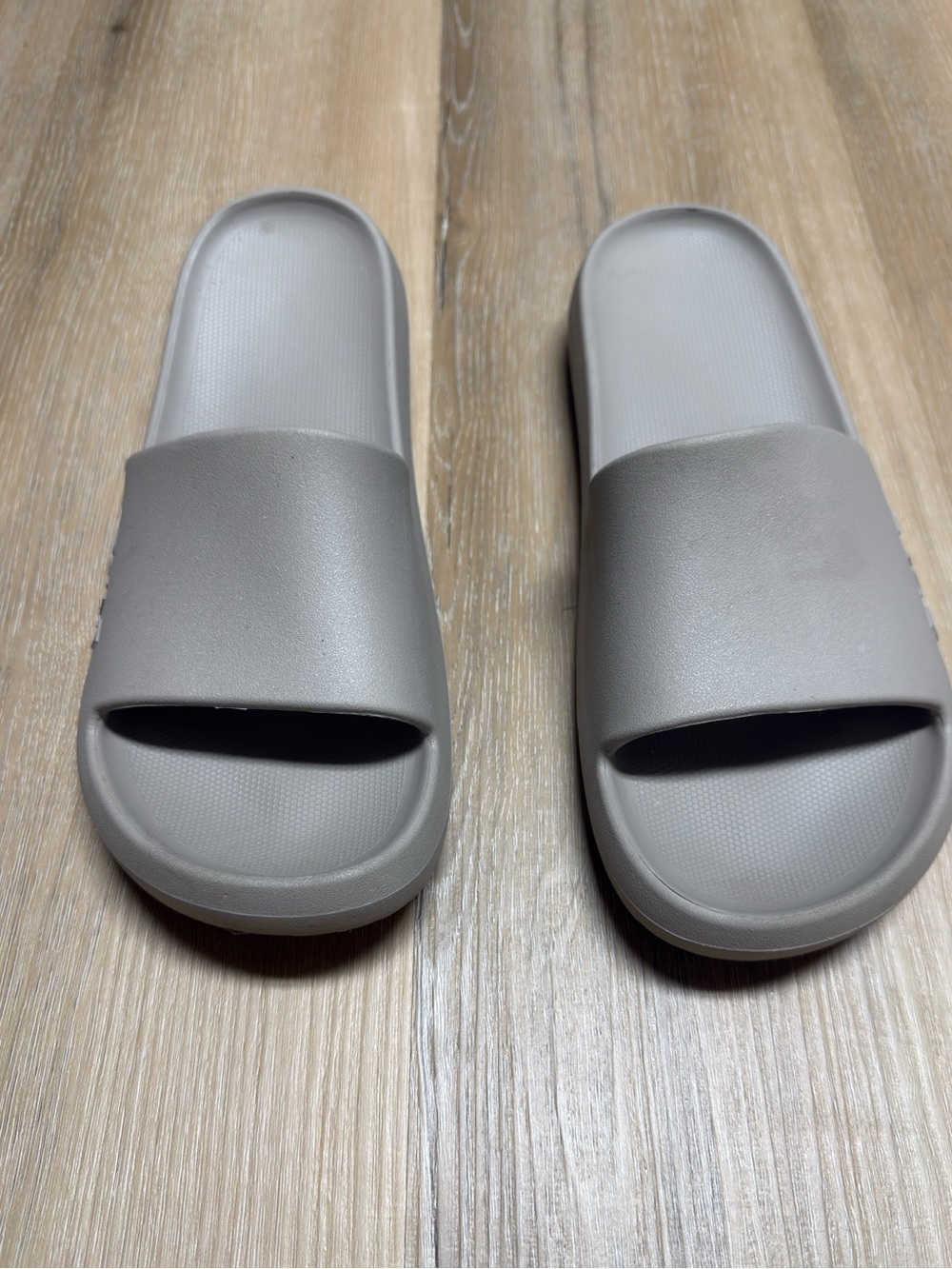 Men's BYLT Slides in Light Gray - Comfortable Everyday Slip-Ons